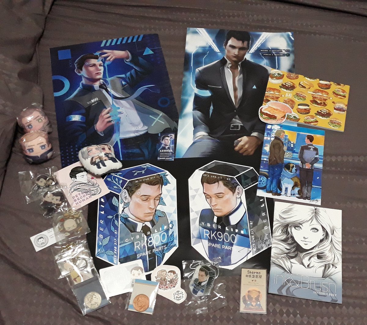 silentalienarts's tweet photo. 新加坡 #afasg2018 跟 #EOY2018 的戰利品😍 https://t.co/HlcfUCnr01