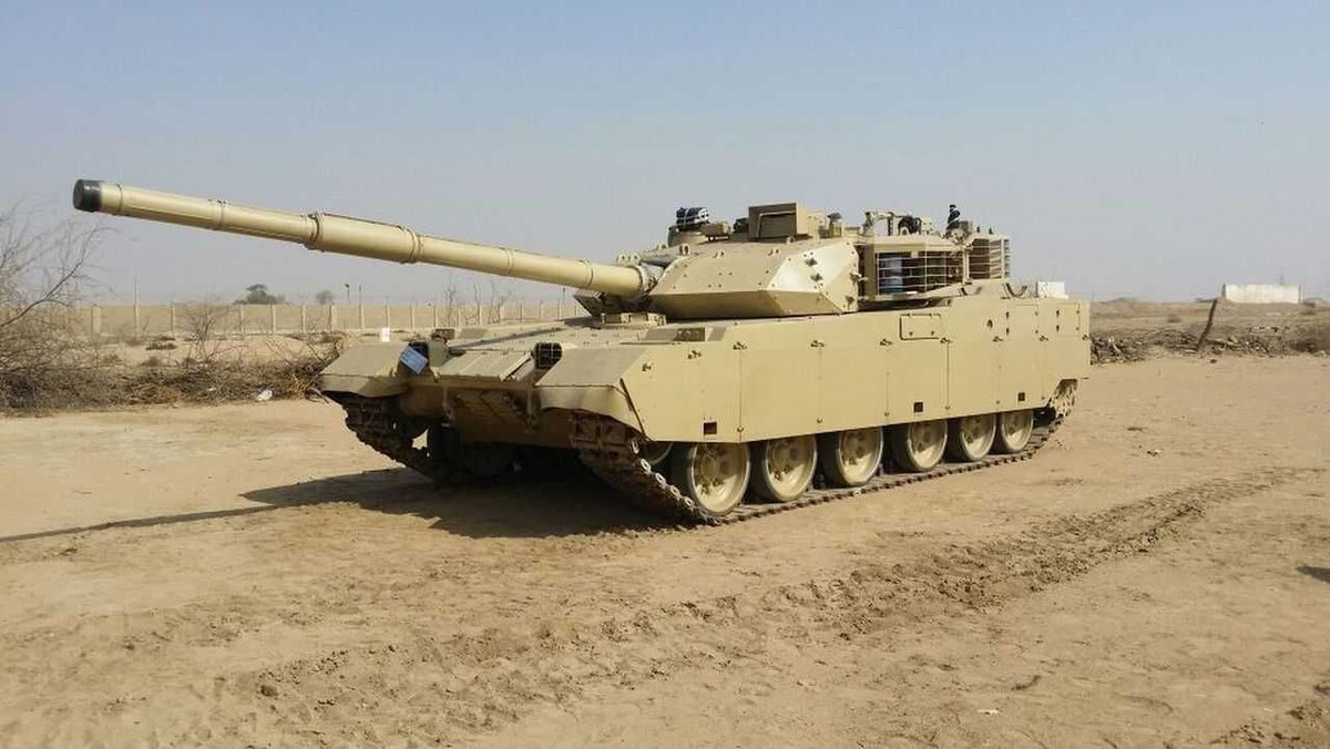 VinodDX9's tweet photo. #PakistanTank
There was no confirmation of winner.
But unofficial source said VT-4 grabbed the victory (logical)
Ultimately analyst from #Pakistan said that the winner would be showcased in #IDEAS18
Everyone expected to see VT-4 but there came a twist. VT-4 wasn't showed https://t.co/lmVIzBnLX5