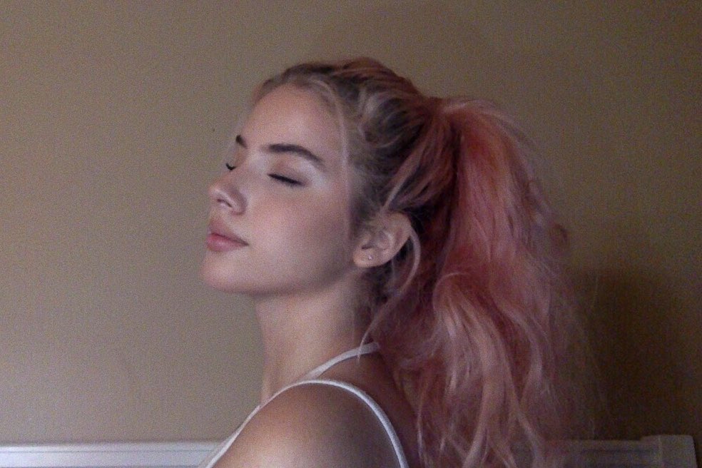 Pokaż jej, że umiesz coś więcej niż tylko szeptać słodkie słówka.