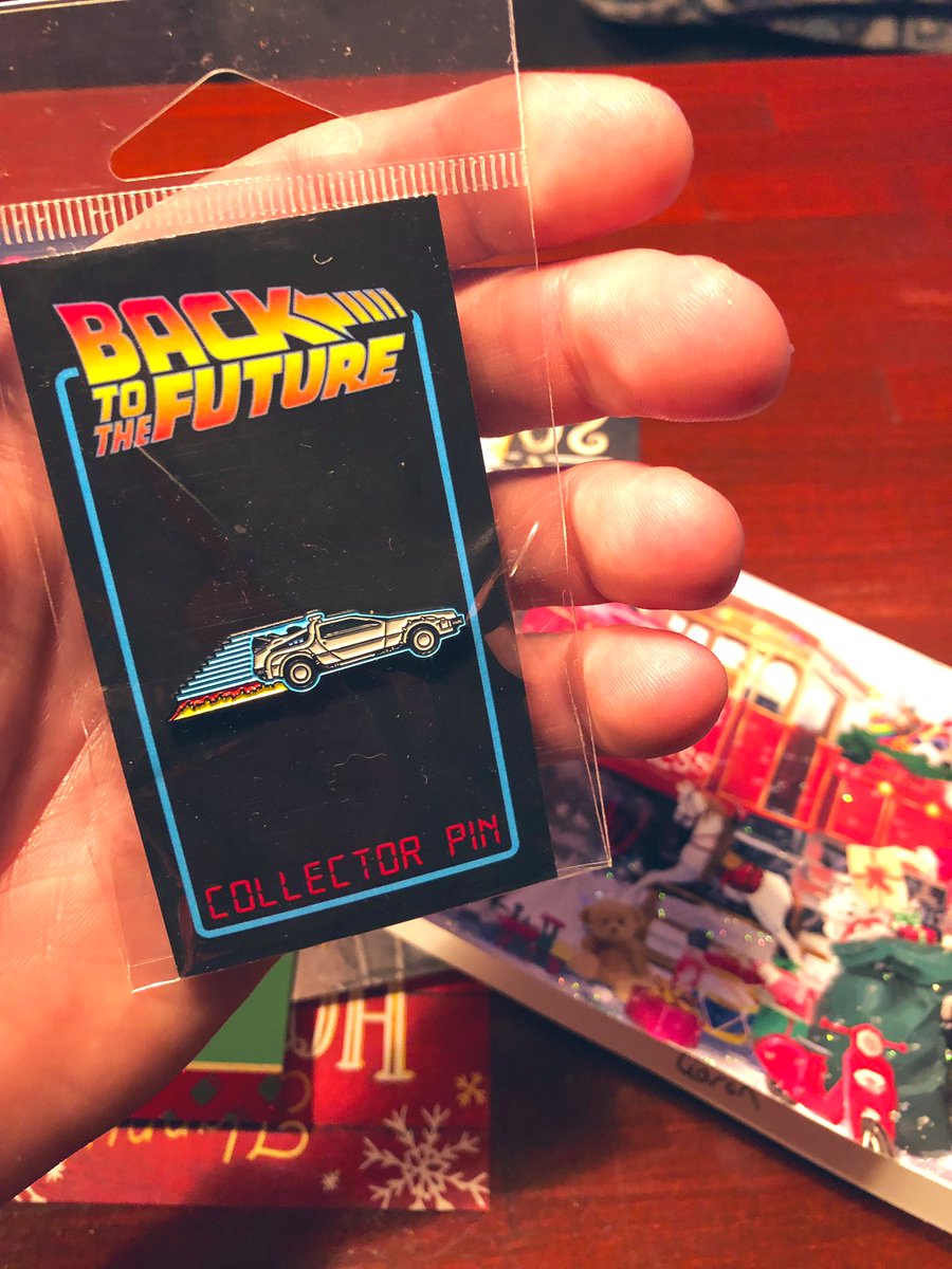 DeLoreanWolfgng's tweet image. Got back to San Diego and found a package from an amazing couple @johnnycisco52 &amp;amp; his wonderful wife @luckynala323 Merry Christmas!
#firsttothekey #firsttotheegg #rpo #BackToTheFuture #ReadyPlayerOne