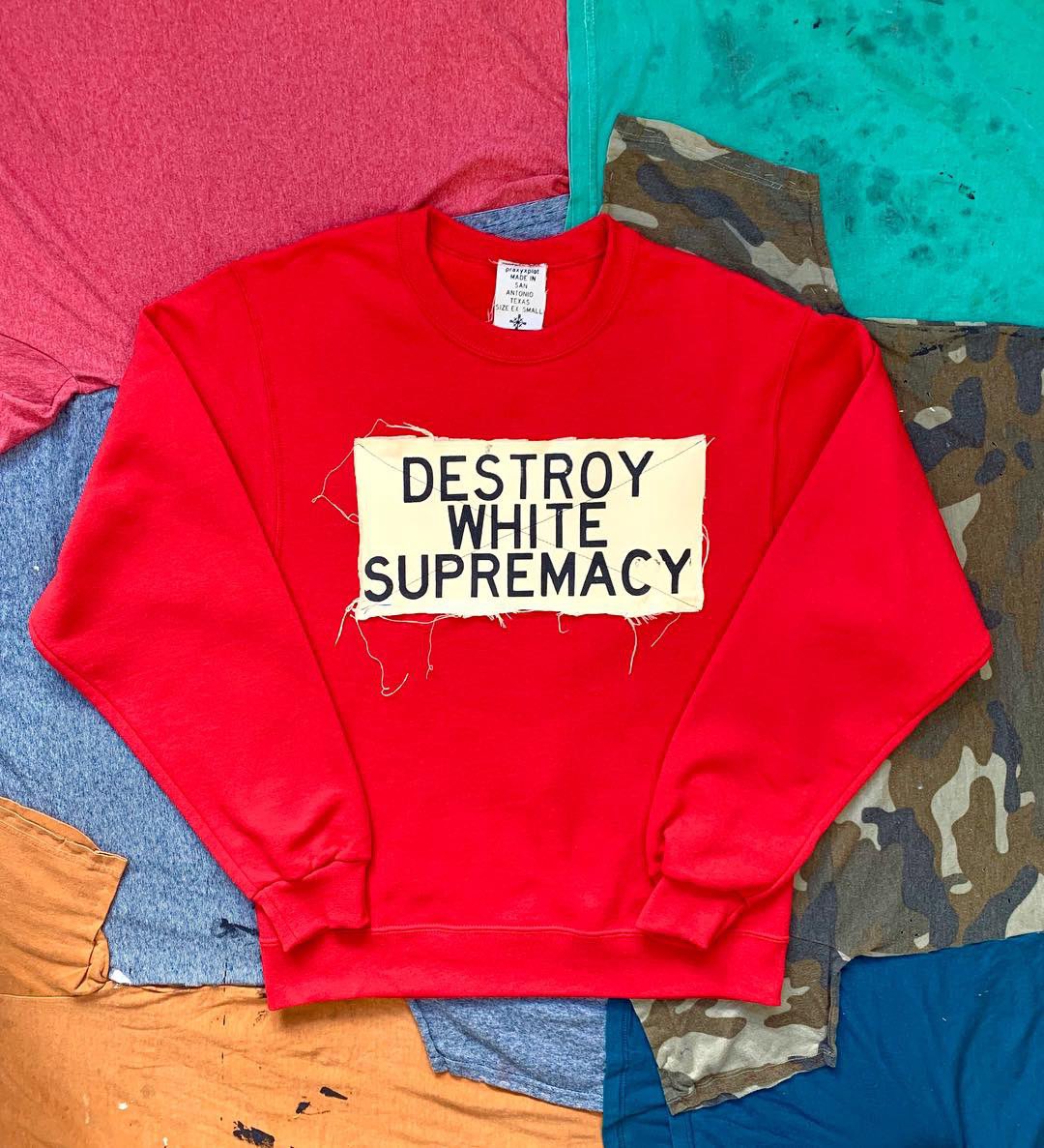 prayxplot's tweet photo. $10 off jackets, sweaters, and hoodies on https://t.co/GaT22jq8nY now til 1/1/2019 with code LILOFFTHETOP link in bio thanks for a epic 2018 #prayxplot https://t.co/oreaUaI2MT