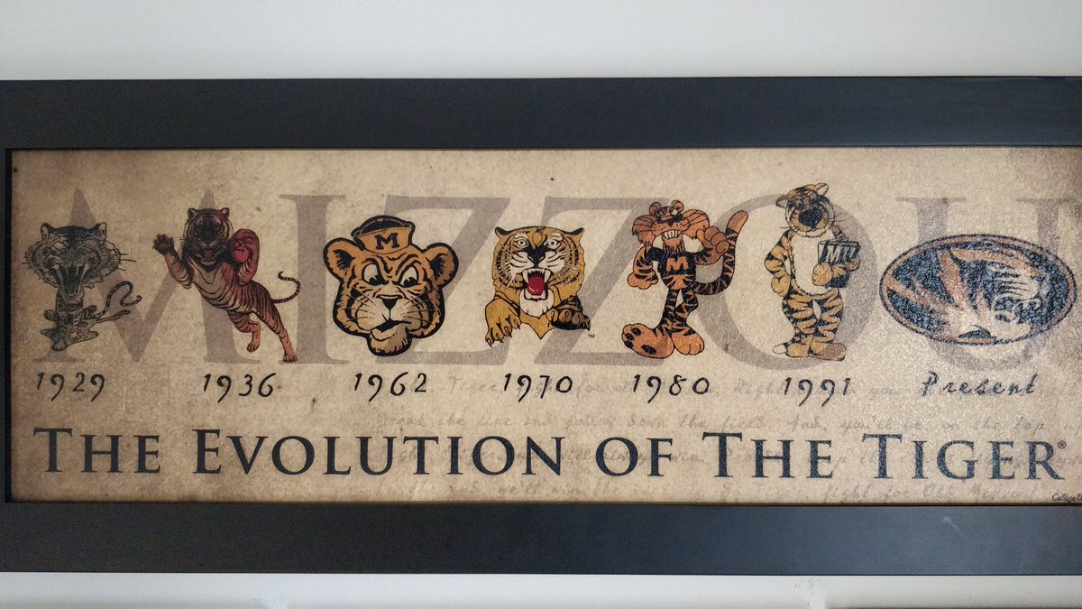 LarkInTheLou's tweet photo. @DougVaughn_KMOV Back when I was a tiger fan... Actually, I think they should resurrect 1936 or 1970, but 1962 will do.  #OldSchool #MIZ (need to get my wall decor updated and add #BroccoliHead) https://t.co/nDxERf8dIv https://t.co/yKvZfz3FTy