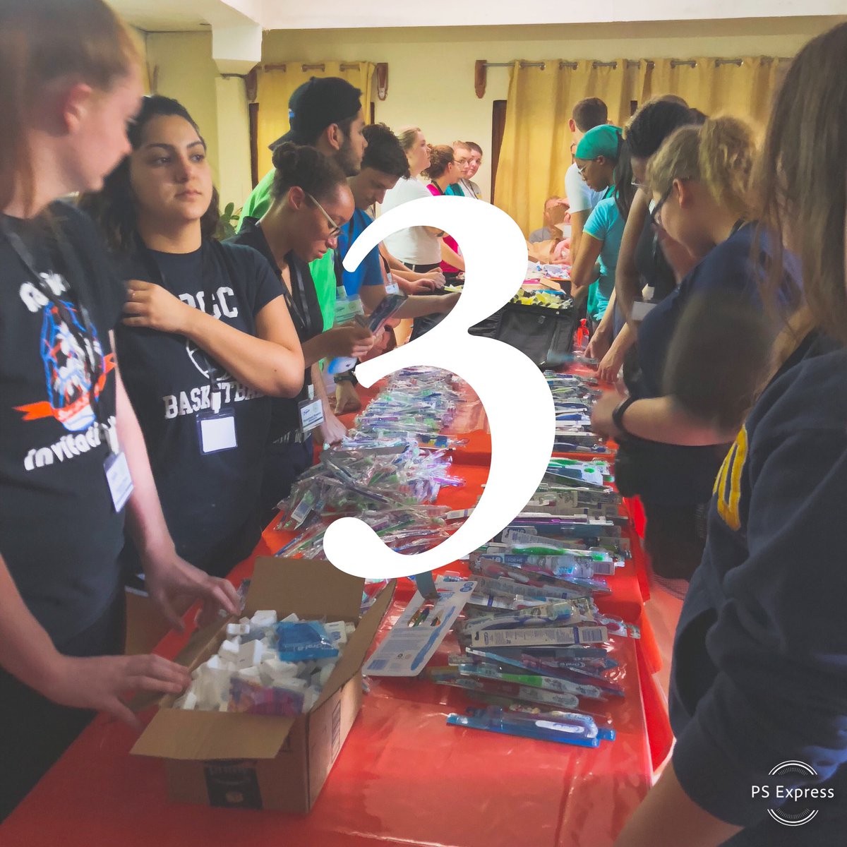 ¡Tres días hasta honduras!🎉 In Honduras, there are typically no doctors within a 20 mile radius of people’s communities, and typical families walk 6 hours a day to get access to water or medical care. These are just a few of the reasons why GMB does what it does!🌎