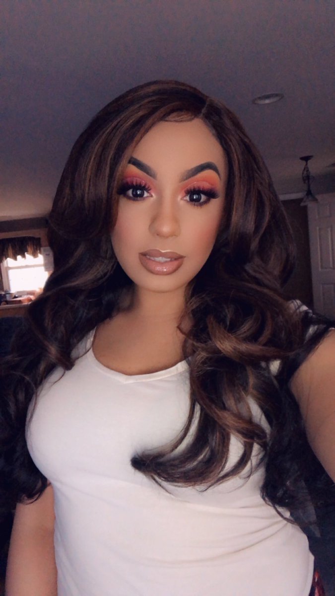 ohlexbad's tweet photo. There’s always a wild side to an innocent face 💫 https://t.co/RHgbXDekn0