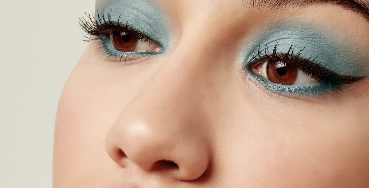 letoutcosmetics's tweet photo. MASCARA VOLUME con su fórmula volumizante con protección anti-contaminación a base de hierbas refuerza las defensas naturales de las #pestañas, protegiéndolas contra las agresiones externas y la polución. 

Descuentos especiales Navidad https://t.co/oN1Sfg6ziZ
#mascaravolumen https://t.co/8U7WUPp1n1