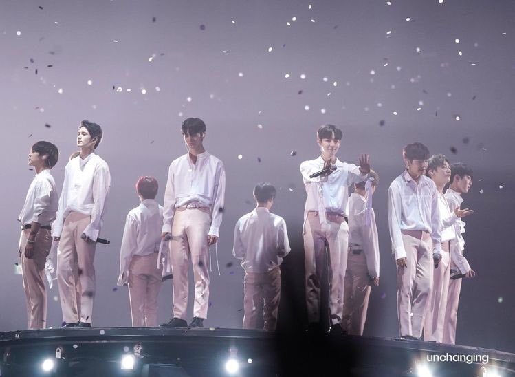 jaehwanarchives's tweet photo. such a great 1.5 years full of happiness and love, you’ve worked hard wanna one! thank you for always working so hard, thank you for everything💙

#워너원_수고했어 https://t.co/QXe73vKIEF
