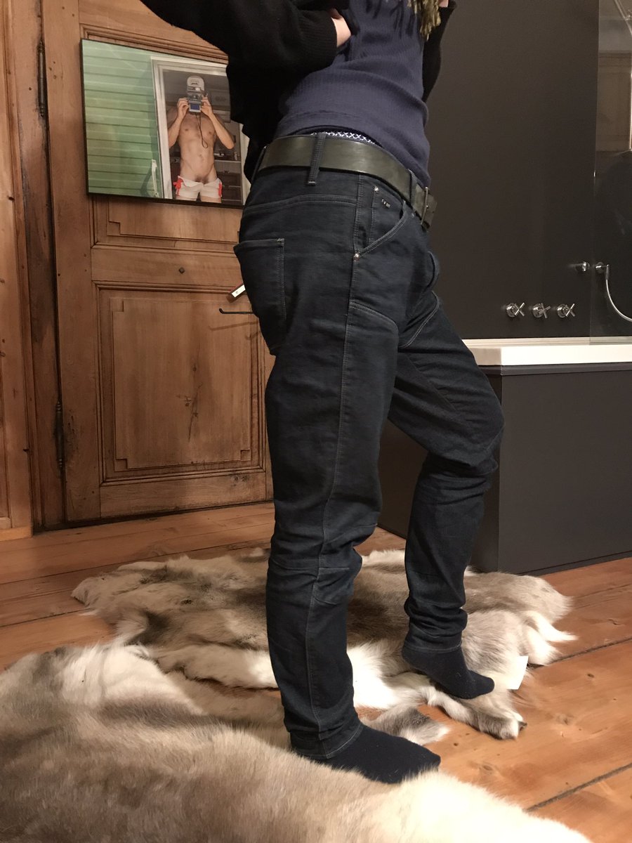 rodykle's tweet image. Thinking #2019 #background #backgroundpicture #sexy