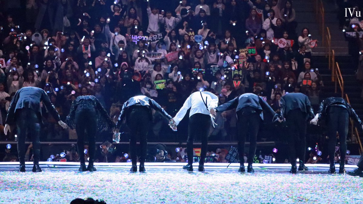 LVuBTS's tweet photo. 181212 MAMA JAPAN
#BTS⁠ ⁠ #방탄소년단 #RM #남준 #JIN #진 #SUGA #윤기  #JHOPE #호석 #JIMIN #지민 #V #태형 #JUNGKOOK #정국 
올해도 많이 수고했어요 우리 방탄소년단 💜💜

@BTS_twt https://t.co/EpPZQKVfTL