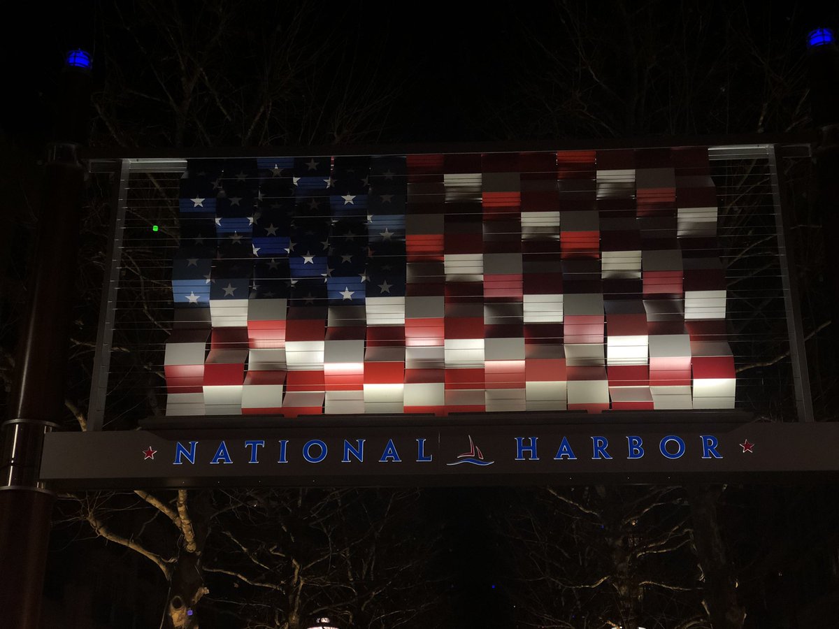 bKoebbe's tweet photo. #bearcats in D.C. #MilitaryBowl https://t.co/cFRqnCWC25