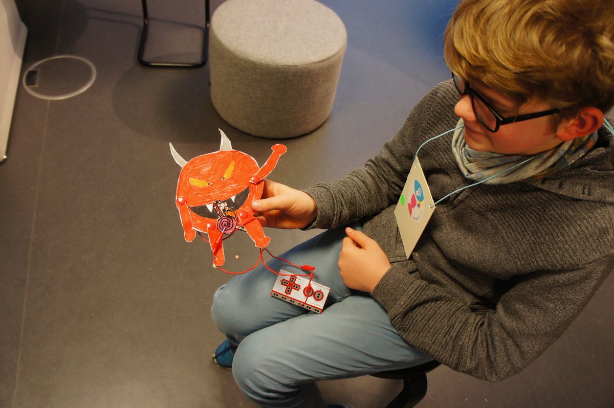 Start Coding e.V. (@startcodingde) on Twitter photo Danke <a href="/axelspringer/">Axel Springer SE</a> für ein weiteres <a href="/JuniorLabBerlin/">JuniorLabBerlin</a> in der Herbstferien und die super Zusammenarbeit. Dank eurer Unterstützung hatten 55 Kids eine Woche lang jede Menge Spaß in fünf kreativen Workshops. #2018inReview Danke <a href="/axelspringer/">Axel Springer SE</a> für ein weiteres <a href="/JuniorLabBerlin/">JuniorLabBerlin</a> in der Herbstferien und die super Zusammenarbeit. Dank eurer Unterstützung hatten 55 Kids eine Woche lang jede Menge Spaß in fünf kreativen Workshops. #2018inReview