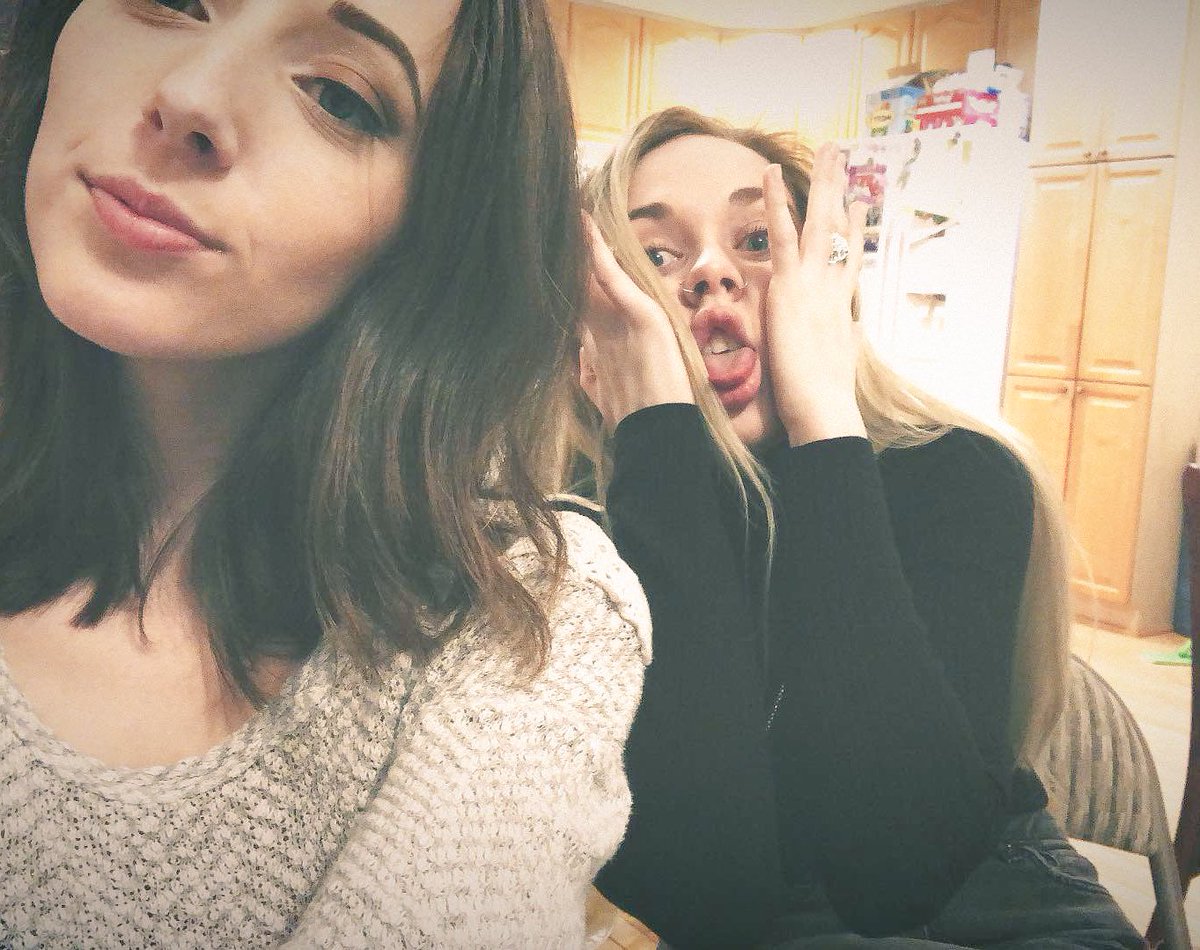NoHappyEnding__'s tweet photo. Zoe with long hair 🔥🔥🔥 https://t.co/Mz50R7FpYp