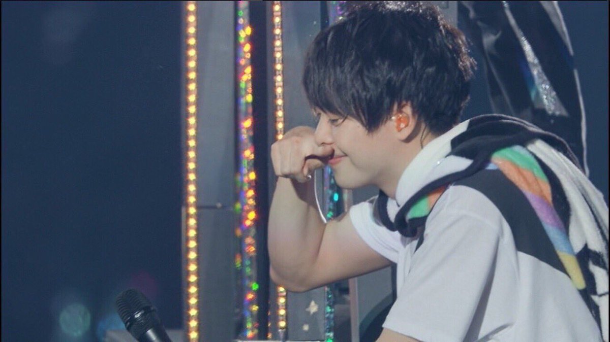 JUMP_____0709's tweet photo. 大ちゃんがニコｯ！からの指さしをしてくれましたぁぁぁあ(；_；) ♡

これは有岡担じゃなくても普通ににやけちゃったよね、♡(笑)

ファンサありがとぉね♡!!!!

#有岡まで届け
#幸せでした
#笑顔かわいすぎや https://t.co/g7eHUQebdv