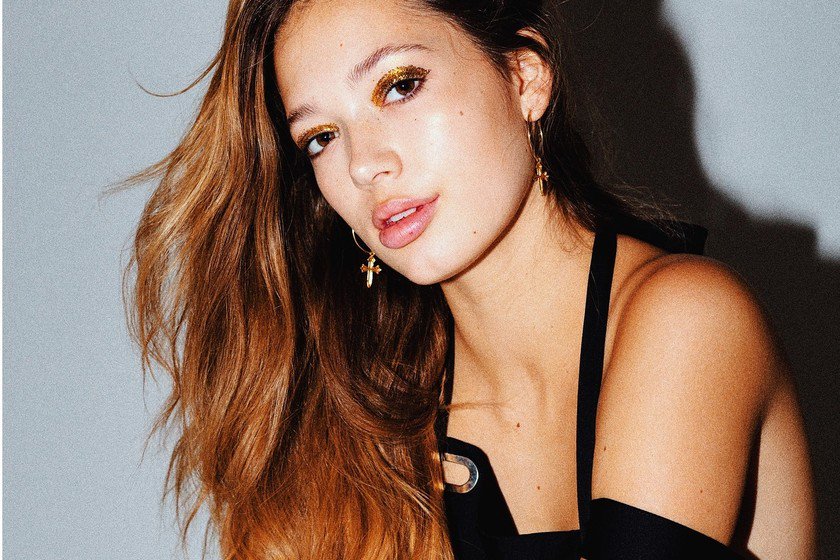 TrendBelleza's tweet photo. Los 7 tutoriales beauty para Nochevieja que (de verdad) son fáciles de poner a prueba #TutorialBeauty #MaquillajeFinDeAño #Nochevieja2018 #LookBeauty https://t.co/a0JscpiMFT https://t.co/KogI3w9pTi