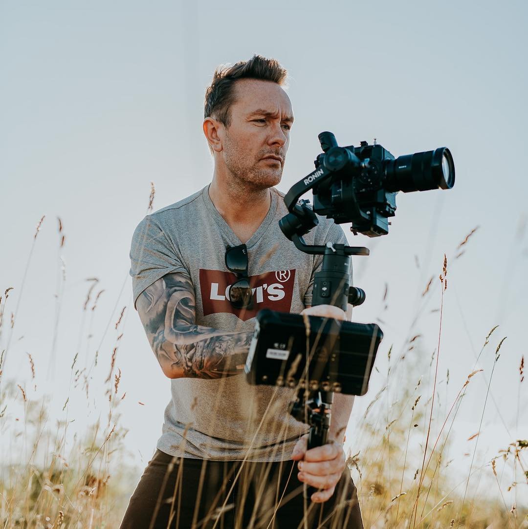 filmmakersworld's tweet image. [COMBO] #Ronins + #FS5 Is this the right combo for one man band filmmakers? Post by @garynansome | Gorgeous light tonight. Sunrise or sunset, you choose. Shooting with the RoninS, Sony FS5 and the #Atomos #Shogun Inferno.  🎬🎥▶️
-
-
Follow and tag @filmmakersworld to have a c