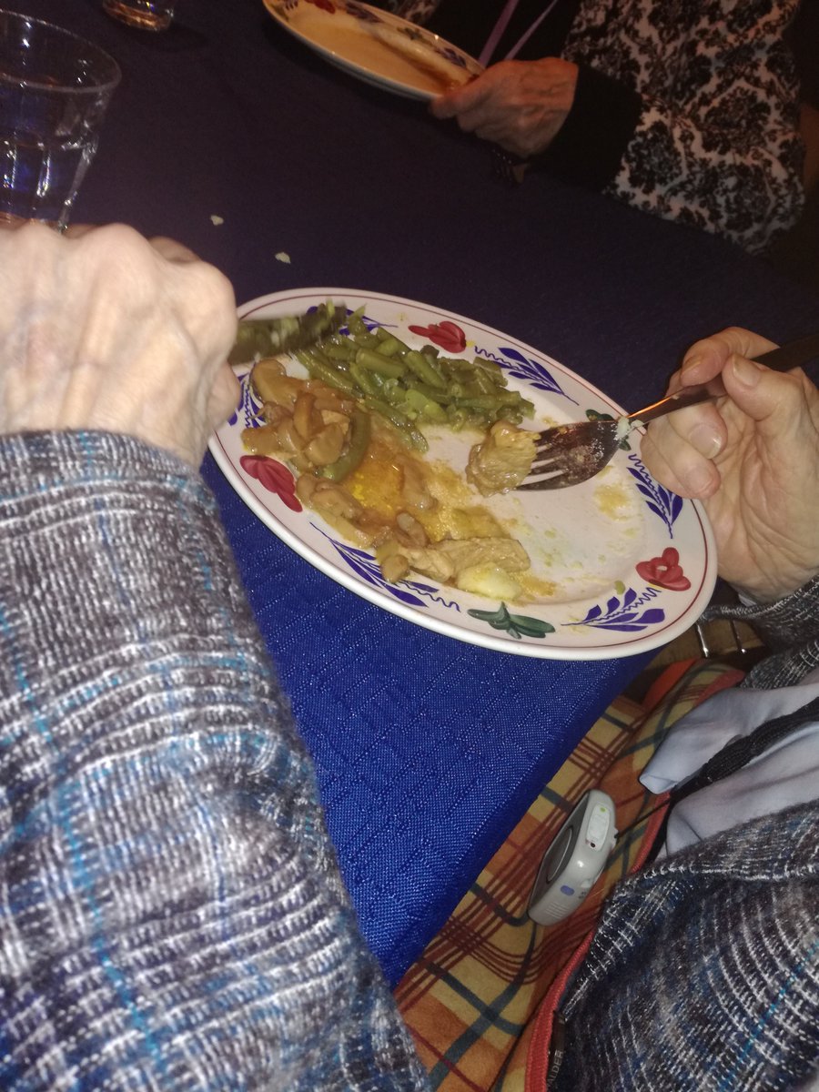 ZwanCarine's tweet photo. Lekker eten @ksw Rehoboth.
Gewoon zoals thuis https://t.co/WMxI8O7Lyd