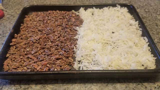 BrewCloud's tweet photo. RT @LewBrewing: First charge of cocoa nibs and coconut getting roasted to go into an imperial stout!! #stoutseason #stout #homebrewer #homebrewingporn #homebrewingbeer #makingbrew #makingwhalez #imperialstout https://t.co/750suIkosx https://t.co/WNcmPFDqwU