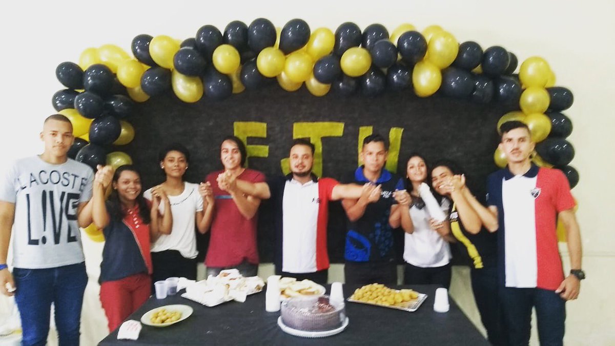 lucassshady's tweet photo. Combati o bom combate, completei a carreira, guardei a fé.
2Timóteo 4:7 

E assim terminamos o ano de 2018. 

É campeão!

#fju #fjucaxiasrj #Issacar #fjunovacampinas https://t.co/mynLts78tY