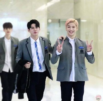 BLUEPINK THAILANDㅣ CLOSE 😊 tweet media