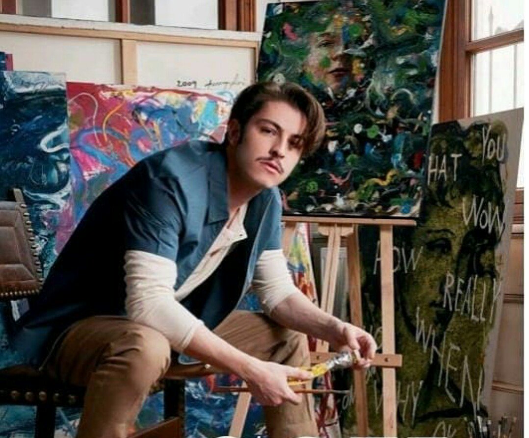yineceren's tweet photo. Taklit yeteneğim yok diyip Boran'a Boran'dan daha çok benzeyen Ayfük'e kaç puan 😂
#AybükePusat #BoranKuzum https://t.co/KnpobNC2lB