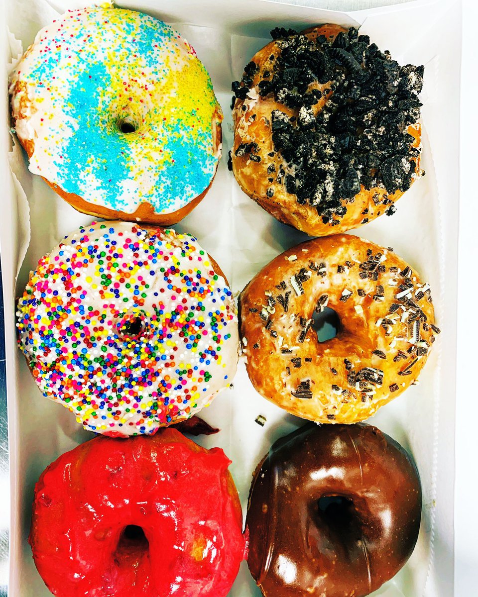 Donuts and Deli (deli_donuts) Twitter