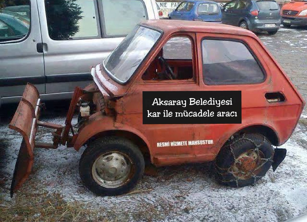 aksarayofficial's tweet photo. Karla mücadele aracı bugün çalışmalara başlamış bulunmaktadır. Kamuoyuna saygıyla duyurulur. 😂😄😜🌨️⛄☃️❄️❄️ https://t.co/kFWzAhtQeH