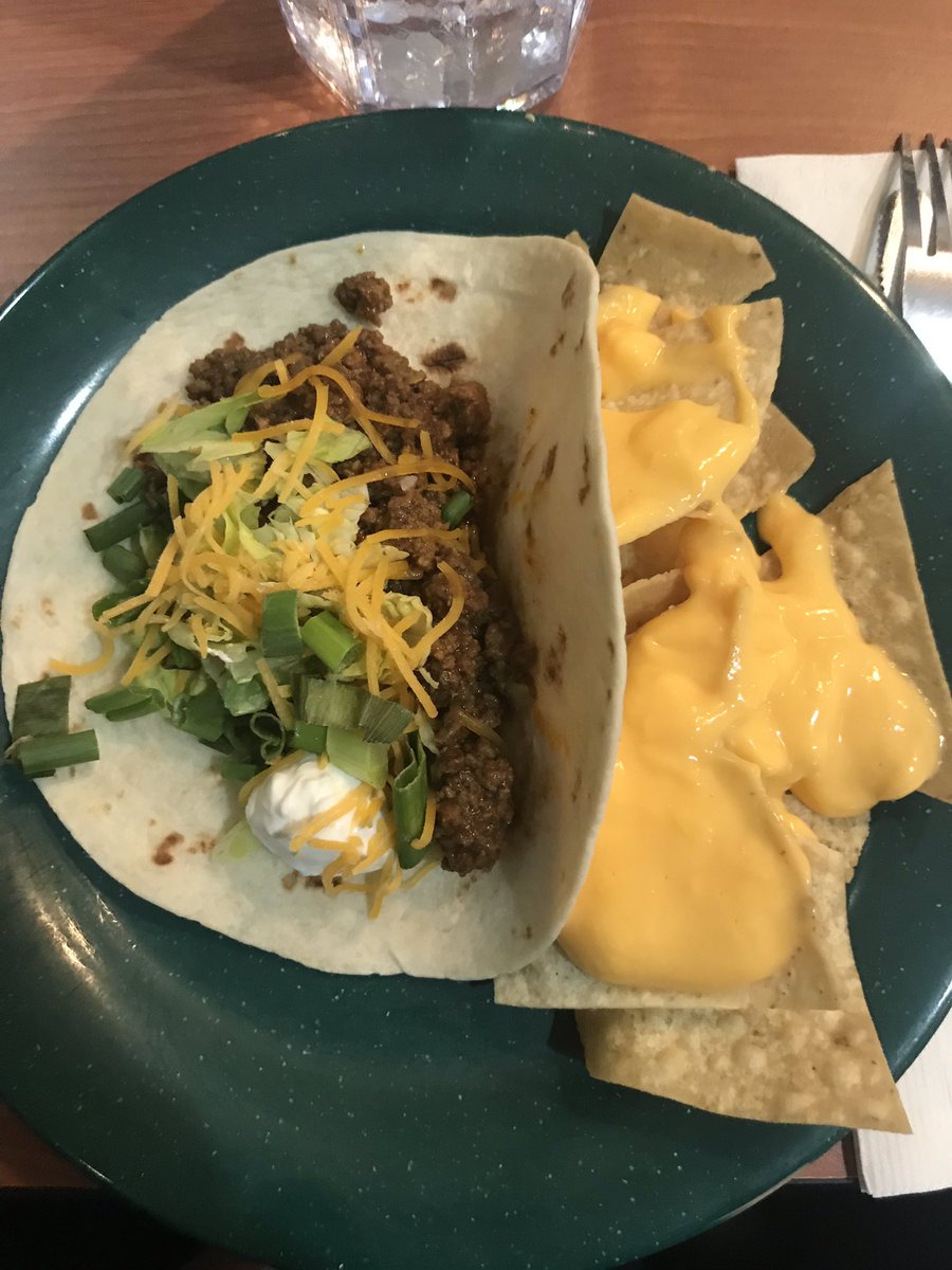 respectchoself's tweet photo. Who knew that Ponderosa was still alive and kicking?  Nachos, though, 3.7/10 https://t.co/8mF7LTxPxq