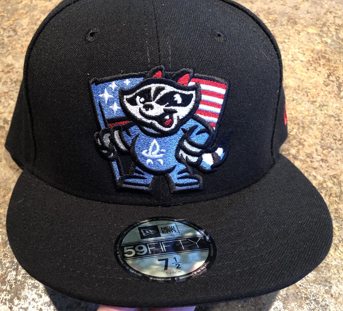 JSmalls01's tweet photo. Got that new Trash Panda gear in! Love it! #trashpandas #rocketcity #AL #baseball https://t.co/4AY5ELqc1D