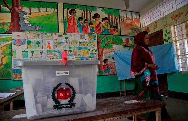 Bangladeshi opposition leader rejects vote as 'farcical' bit.ly/2CGSQeA https://t.co/A3XXBI9z6A