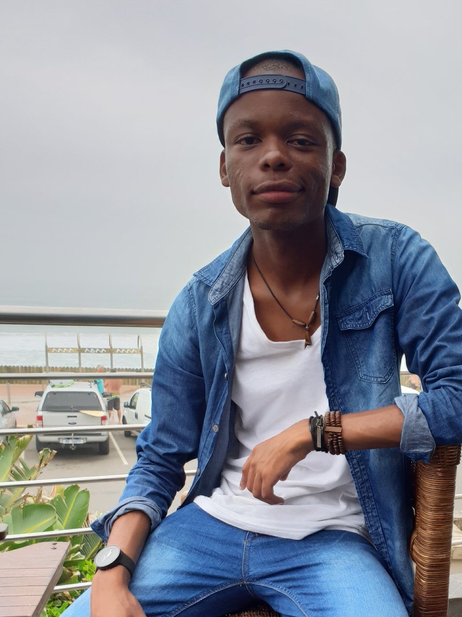 OscarNtuli9's tweet photo. And it's a wrap! ๐ฅ๐ #Memoirs #2018Made #BestWeekOfMyLife #DecemberHolidays #Love #Grace #Favour #Lifestyle #NewPhase ๐๐๐ https://t.co/E2YKoIJU12