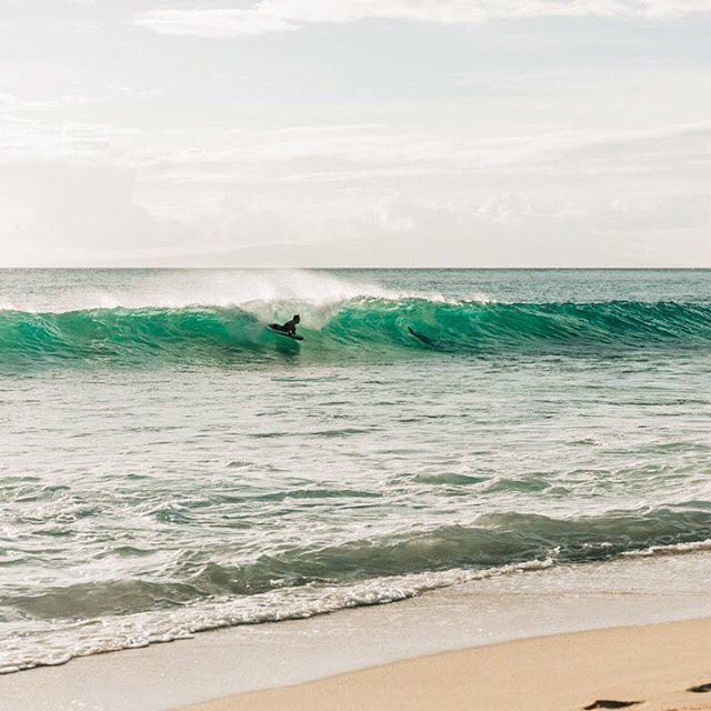 sweetestway's tweet image. Surfing into 2019 like... 🌊
#ridethewave #letgoandflow bit.ly/2EZYjPr