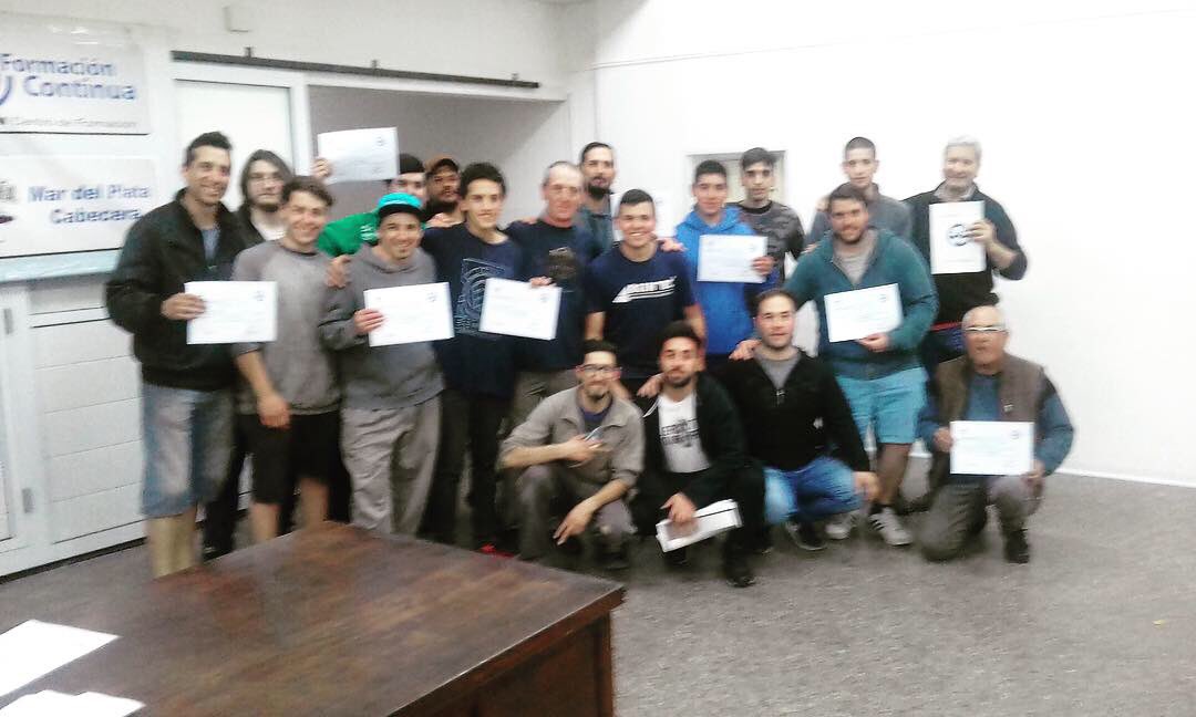 ATAMMDP's tweet photo. Cerramos este 2018 compartiendo las últimas imágenes de la entrega de certificados de los Cursos dados en convenio junto con el CFP Nro 401.
¡Felicitaciones a todos los que cursaron! 😃 https://t.co/JNE7gnJ3lD