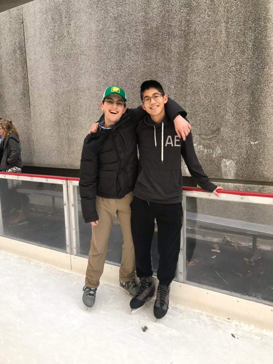 davidpyo01's tweet photo. Ice skating in Kansas City https://t.co/ghJzE3WQCp