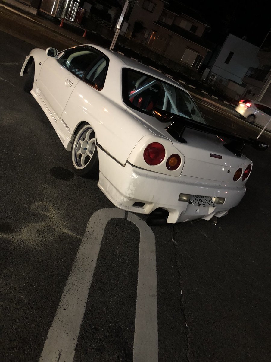 JZS171_JW3's tweet photo. 昨夜7時から2時までの間に誰かにイタズラされました
助手席側に何かで削った様な跡や、ドアノブが壊されていて、マフラーも上から踏んで落としてありました
もう許せません！何か情報がある方は連絡ください！
場所は知多市のショーパブキャッツの駐車場です！
♯拡散希望
♯車にイタズラ https://t.co/4S0ajKWb8T