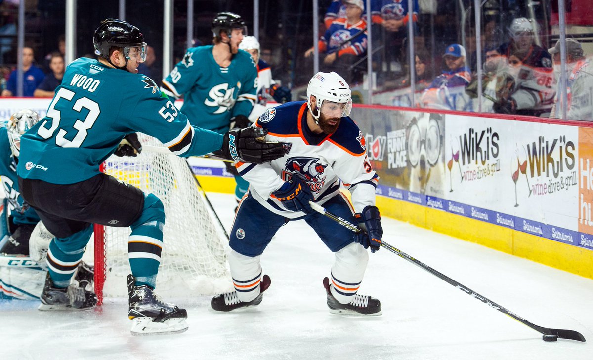 EdmontonOilers's tweet photo. The #Oilers have recalled forward Joseph Gambardella from the @Condors. Gambardella leads Bakersfield in goals (12) &amp; points (21) through 28 games. https://t.co/h3B5LFQSmu