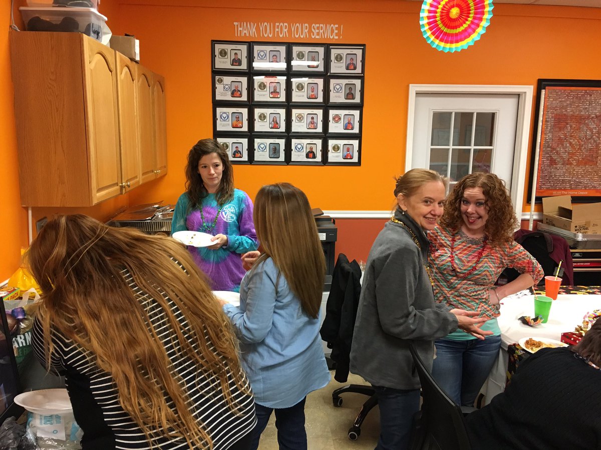 AndrewHeistand's tweet photo. 4141 Recovery Party!!  Fantastic Job to our Front End Team.  Special thanks to FES Ivon Blatt and HC Mercedes Mejia for an authentic HOME MADE Mexican Fiesta!!!! @davidamato @lauren_s_angelo @Shane_Price2 https://t.co/X4Rv9hwSIj