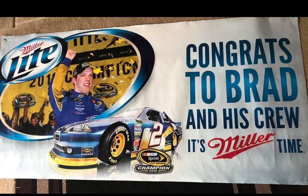 luckyg78's tweet photo. @keselowski LOOK WHAT I JUST SCORED!!! 💙💙💙 https://t.co/fmFdiFXERV