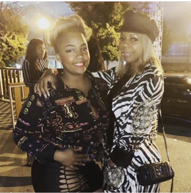 tinateapotw's tweet photo. Me and @tasteofteresa that outfit was bomb #papperazzi was real that night! ❤️☺️ @oprah premiere of her new dating show the other day Called #Readytolove ❤️ on the @owntv network I had a great time the show was lovely and the food was delicious 😋 #ownnetwork #oprahwinfrey https://t.co/eq4J2zZWs8