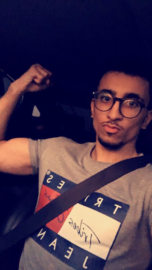 ASH99z's tweet image. #Best4of2018 
كنت سنة جميلة جدا 😍✋