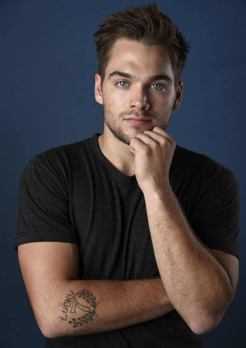 sboficial's tweet photo. TOP GATOS DO ANO

37 • Dylan Sprayberry https://t.co/weVfCeRVsM