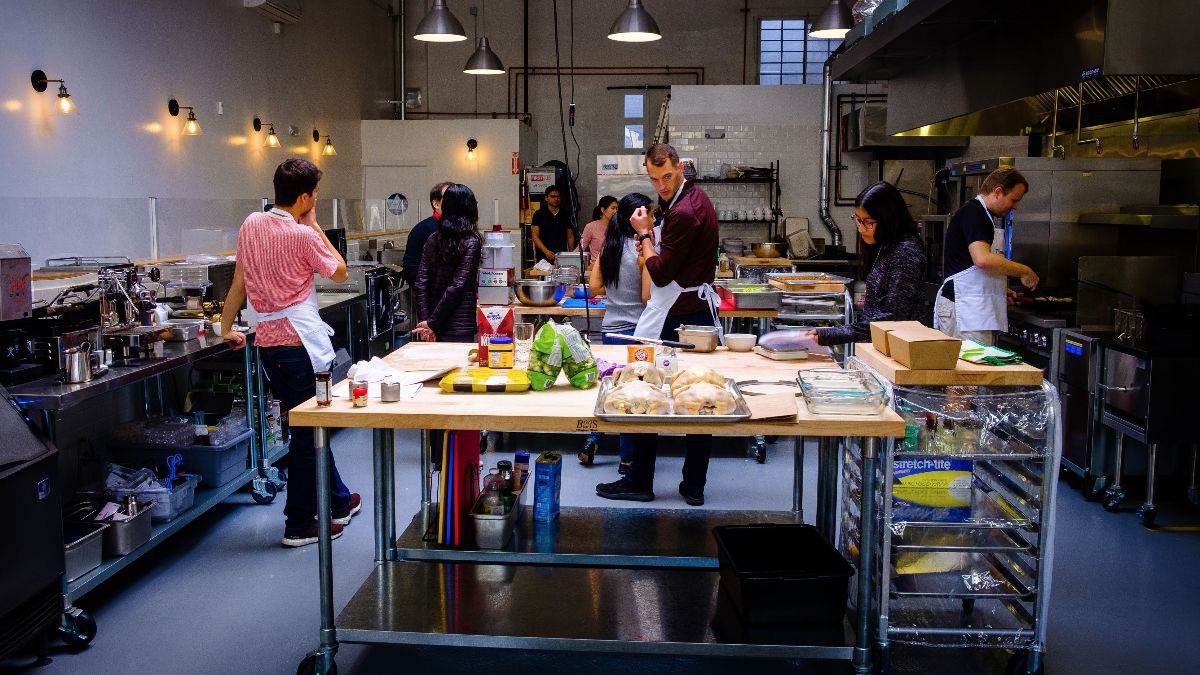 2018: The year Tinker Kitchen finally opened 📅😮 You butter believe it. Lettuce celebrate! - mailchi.mp/b0337a8395da/2…