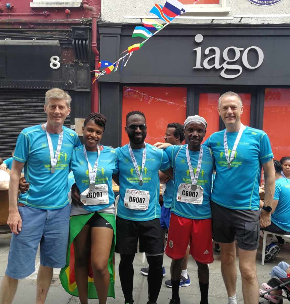 SanctuaryRunner's tweet photo. We have one request to make as 2018 draws to a close. Can you PLEASE give this message a retweet. For more info about us visit https://t.co/1DWou0RX7a We are building vital bridges between Irish society &amp; those in #DirectProvision through running.Please help us build. #Solidarity https://t.co/fRDqk1TdYC