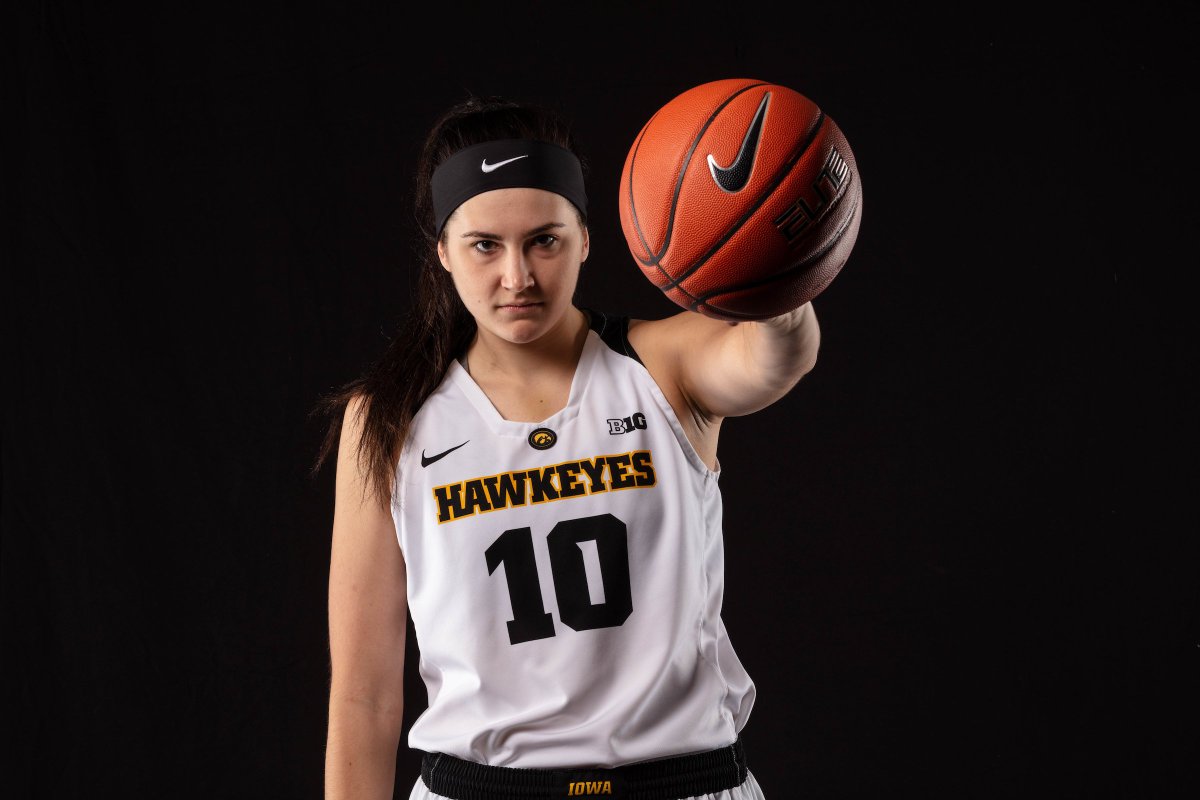 IowaWBB's tweet photo. And the program record is hers! No player – male or female – has ever scored more points in an Iowa uniform than Megan Gustafson.

#Hawkeyes #FightForIowa https://t.co/q18AnGnDeB