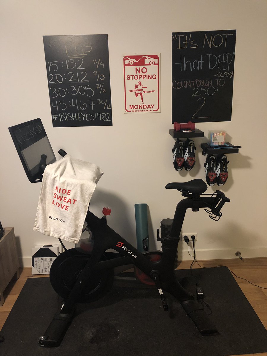 IrishEyes1982's tweet photo. New 45 min cycling PR thanks to @RobinNYC & @DJJohnMichael51!! These 2 are a serious dose of joy & motivation! Thank you both... @onepeloton #OnePeloton #GlobalRider https://t.co/G74ZXvMKm8