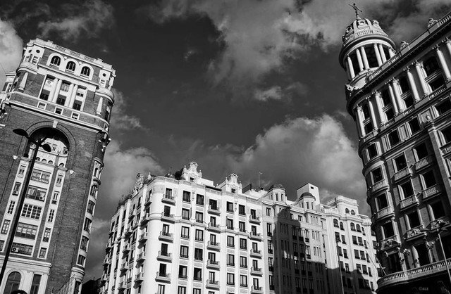 ArmandaAndrade's tweet photo. #Madrid, #Spain 🇪🇸 #cityscape #urban #architecture #blackandwhite #monochrome #bwphotography #bw #blackandwhitephotography #bw2018 #blackandwhitechallenge #bwchallenge #nikcollection https://t.co/wbG1QDcvZS