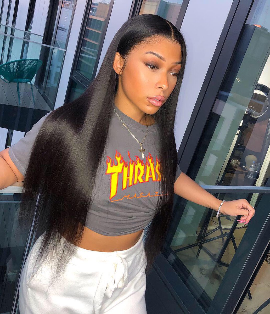 hairess's tweet photo. INCHES 💗 Haìress transparant lace full lace wig 🎀🦋 https://t.co/24RpNNSrmO https://t.co/KytXBB7kLp