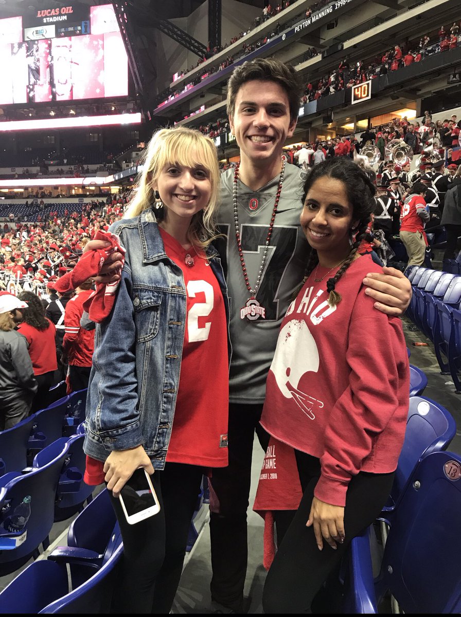 cpapas7's tweet photo. Happy Birthday to one of the most important people in my life, @thatonegirlamna! You are such an incredible friend that always lifts others up and inspires. You are so caring,hilarious,passionate,intelligent, and impactful! Bless you, and enjoy today!#GOBUCKS #HOOKEM 🤘🌰🎉💃🏽🇸🇩 https://t.co/bVKSsujs9U