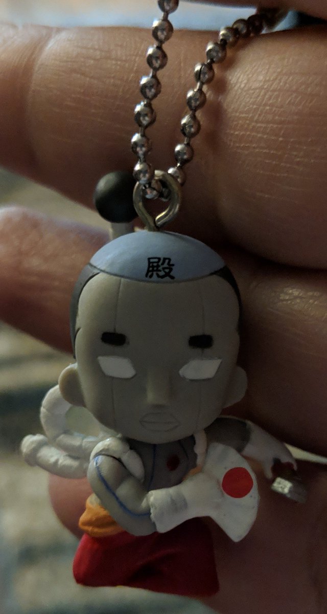 masterofkurain's tweet photo. @chieftruths "Miles! Look at this keychain I just got!" https://t.co/55MY04jwNk