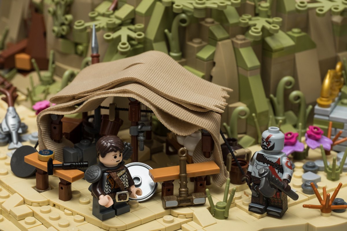 To top off this year, I built a part of my personal favourite game of the year: #GodOfWar. Arriving in Alfheim for the first time was a breathtaking and magical moment, so I decided to recreate it in #LEGO. Thank you <a href="/corybarlog/">corybarlog</a> and <a href="/SonySantaMonica/">Santa Monica Studio – God of War Sons of Sparta</a> for this amazing game!