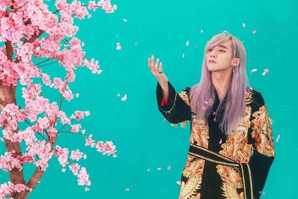Arabsontung1's tweet photo. أكثر من 4 مليون مشاهده خلال 24 ساعه  .🌸
'
#sontungmtp #vietnam #vpop #singer  #LACTROI https://t.co/p72CRHNQyX
