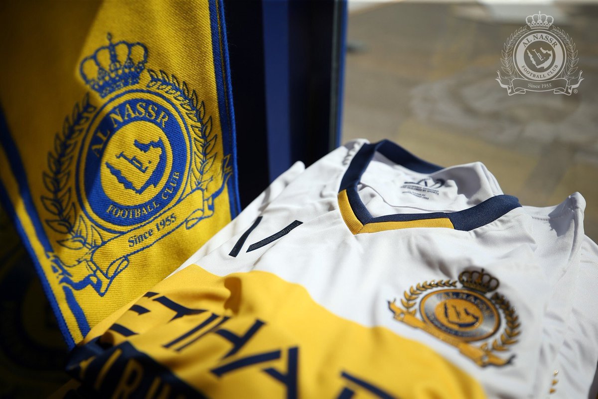 Alsuwidi4's tweet photo. • سحب على تيشيرت #النصر
الإعلان عن الفائز بعد ٢٤ساعة
"تحويل بنكي لقيمته" 💳

• السحب يتم آليًا من الرتويت. https://t.co/HqaV2w7Btl
